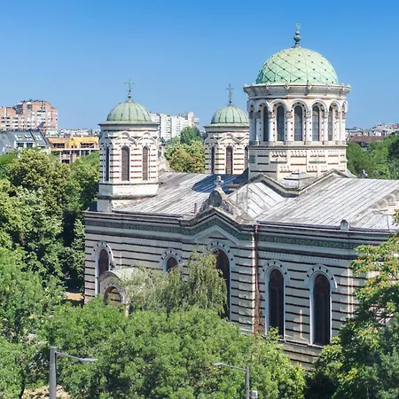 Design 1bdr Near Center